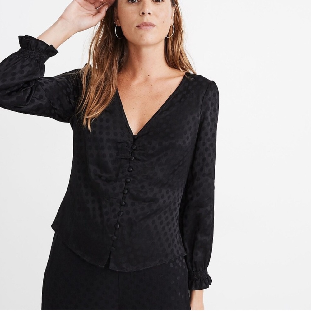 Smocked-Sleeve Daylight Top in Woven Dot